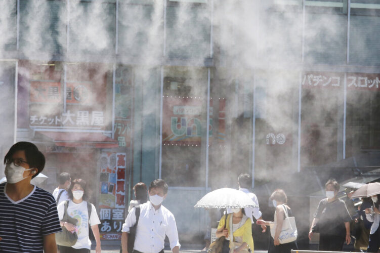 Thu. 9:06 a.m.: Tokyo logs record 5,042 cases as infections surge amid Games